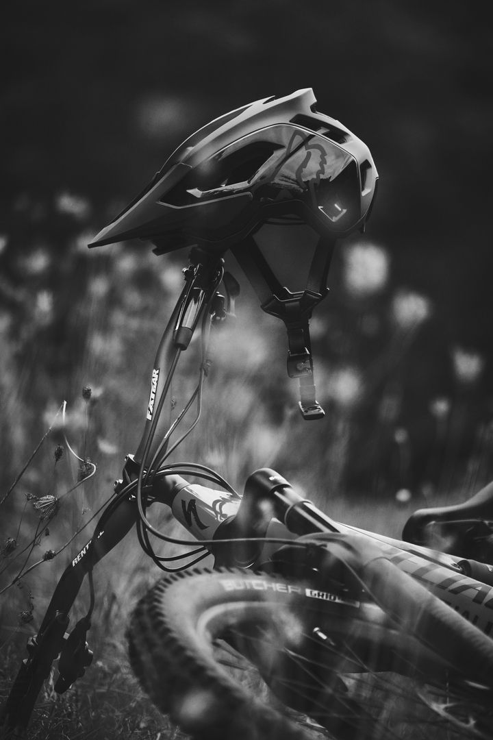 Ein Specialized Fahrrad auf dem Boden